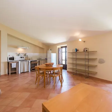 Apartment Palamara 1868 *